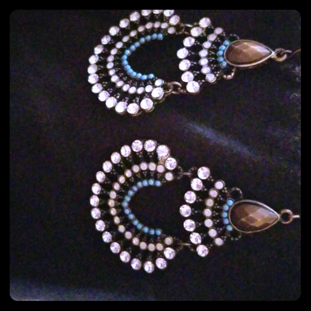 Crystal's in bronze . No stones missing. Beautiful